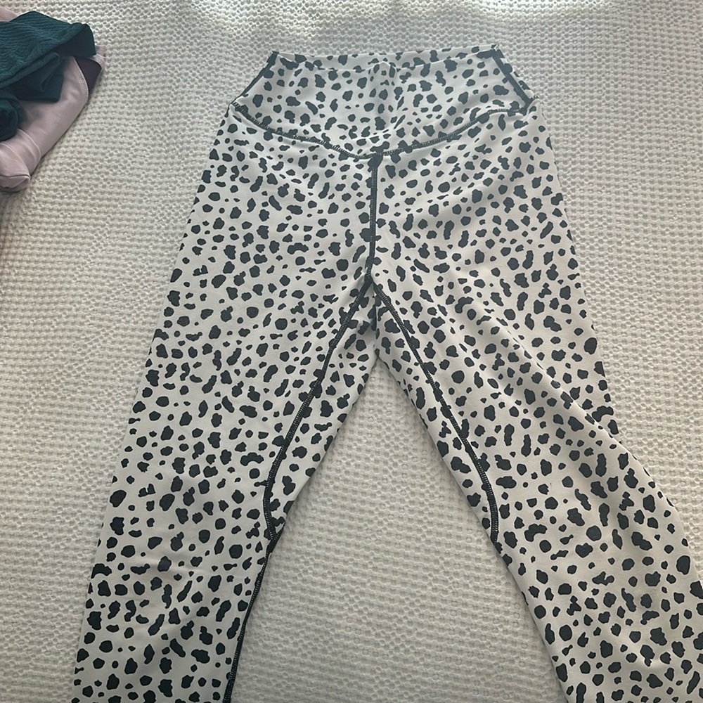 Balance atheltica snow leopard leggings